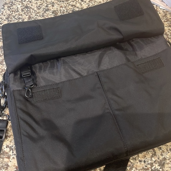 EUC Laptop Case - Picture 2 of 7